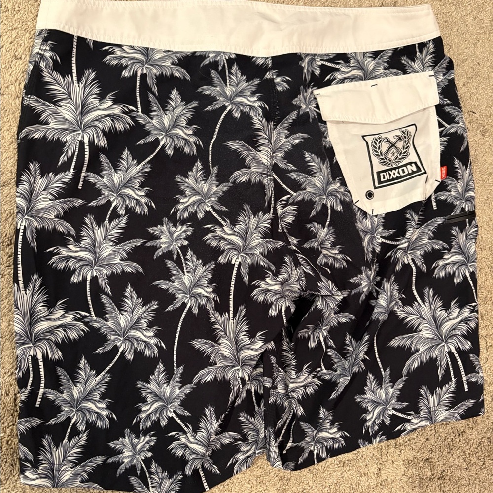 DIXXON Monochrome Palm Print Men's Hybrid Shorts